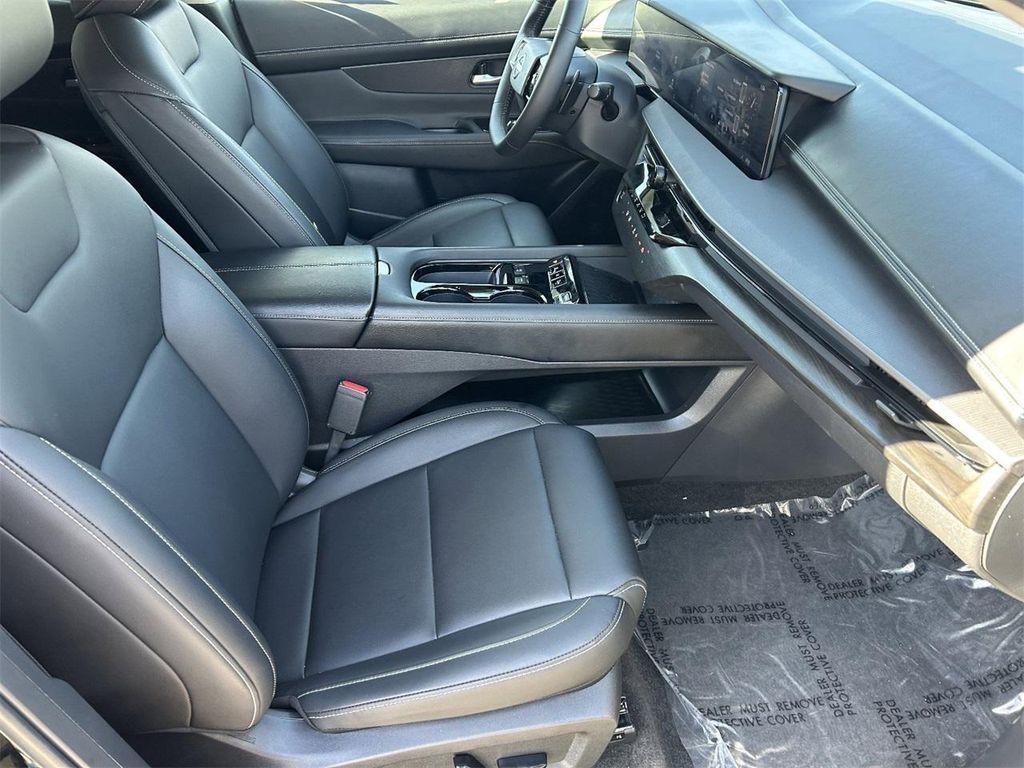 used 2025 Nissan Murano car, priced at $34,600