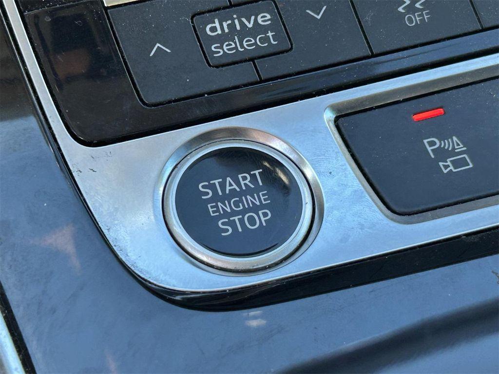 used 2021 Audi Q7 car, priced at $25,750