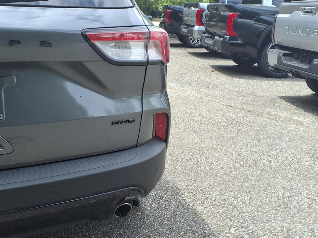 used 2022 Ford Escape car, priced at $20,690