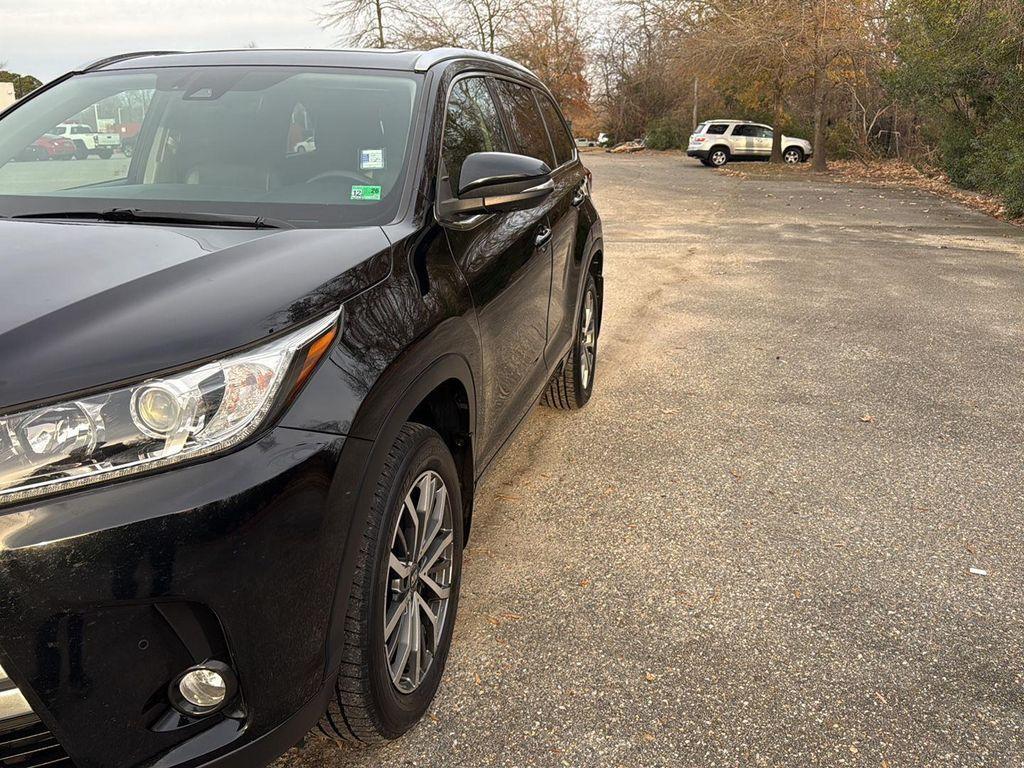 used 2018 Toyota Highlander car, priced at $19,115