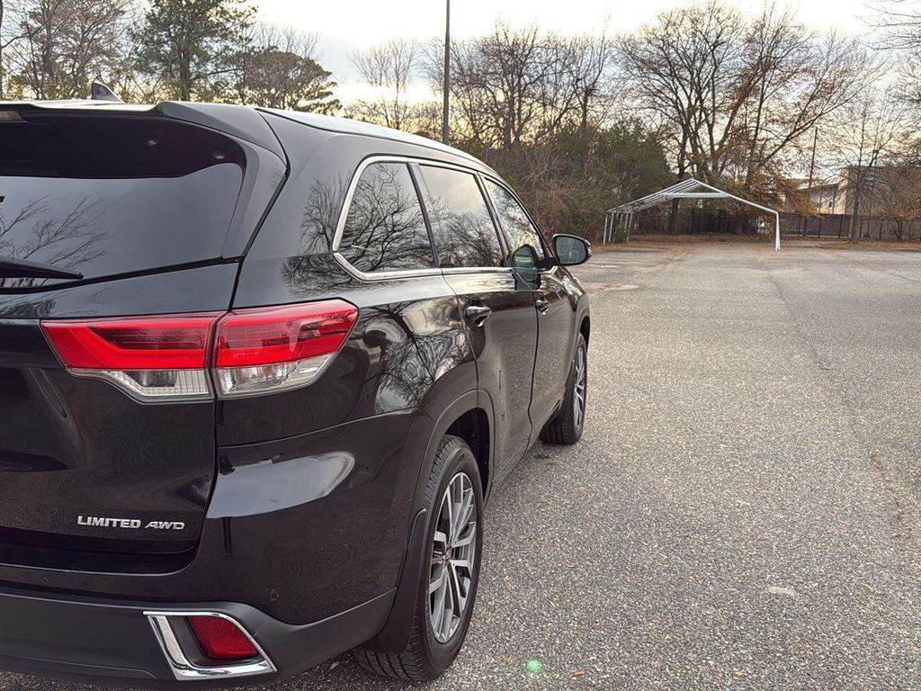 used 2018 Toyota Highlander car, priced at $19,115
