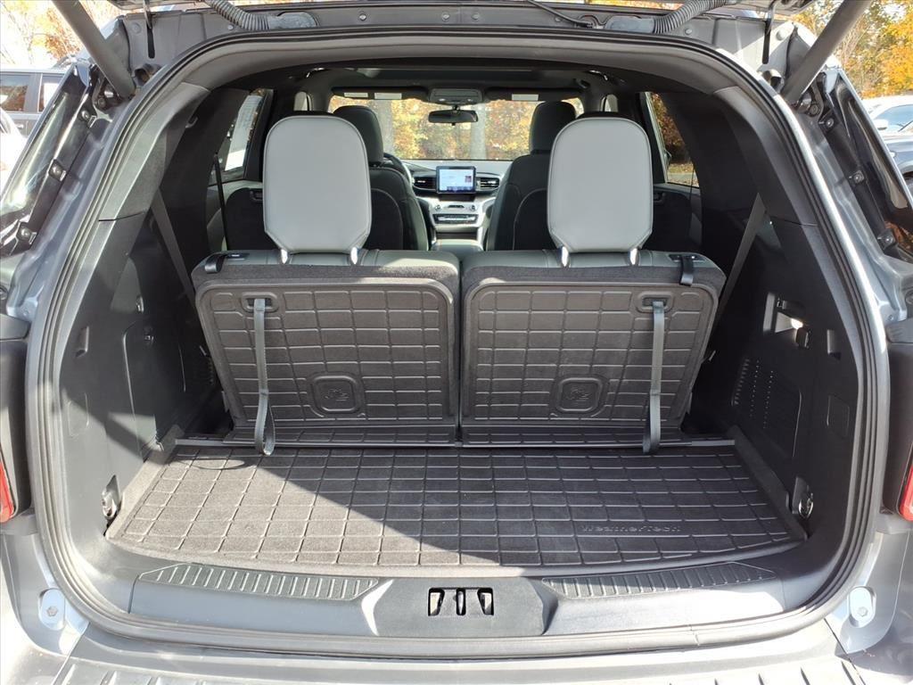 used 2022 Ford Explorer car, priced at $33,384