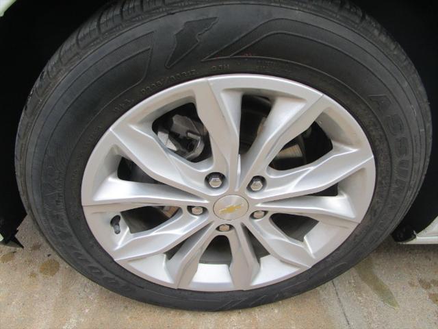 used 2020 Chevrolet Malibu car, priced at $16,500