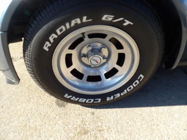 used 1982 Chevrolet Corvette car, priced at $25,500