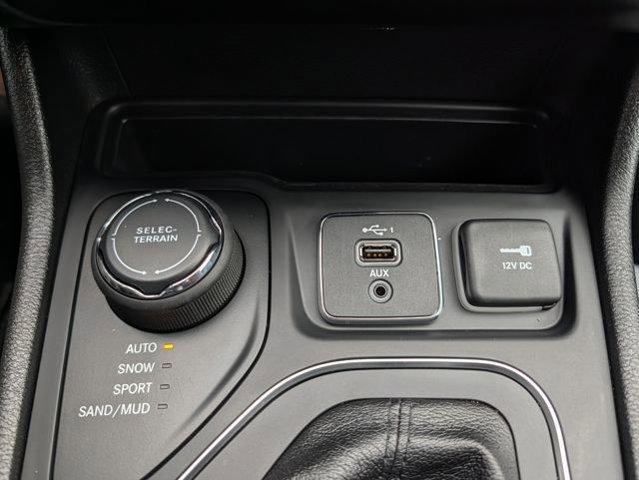 used 2020 Jeep Cherokee car, priced at $14,991