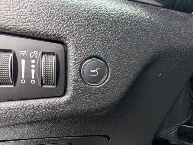 used 2020 Jeep Cherokee car, priced at $14,991