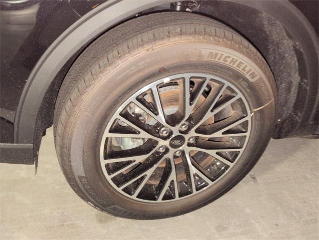 new 2025 Ford Escape car, priced at $29,251