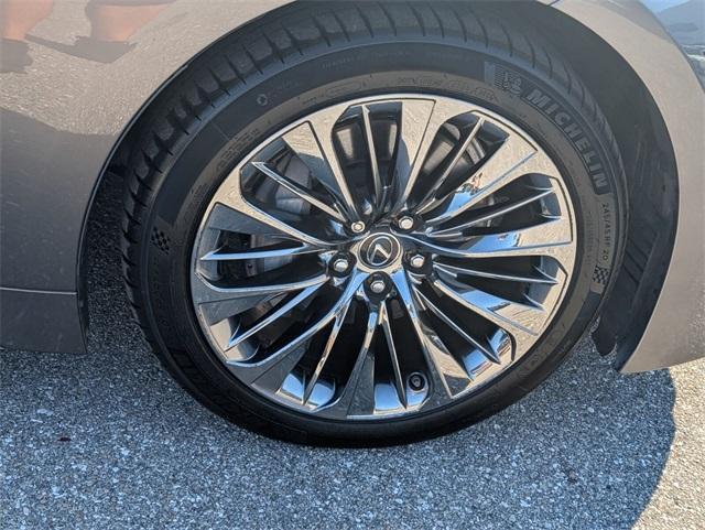 used 2018 Lexus LS 500 car, priced at $36,800