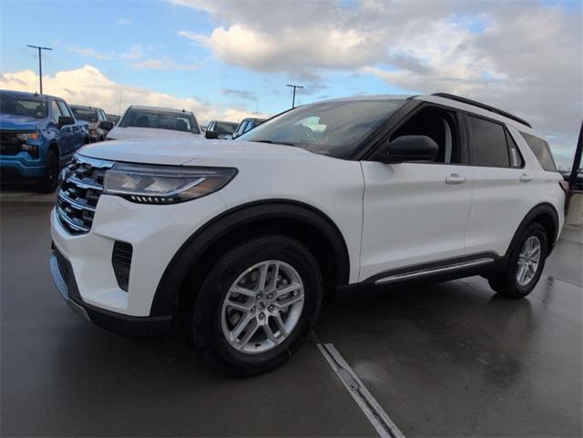 new 2025 Ford Explorer car, priced at $40,243