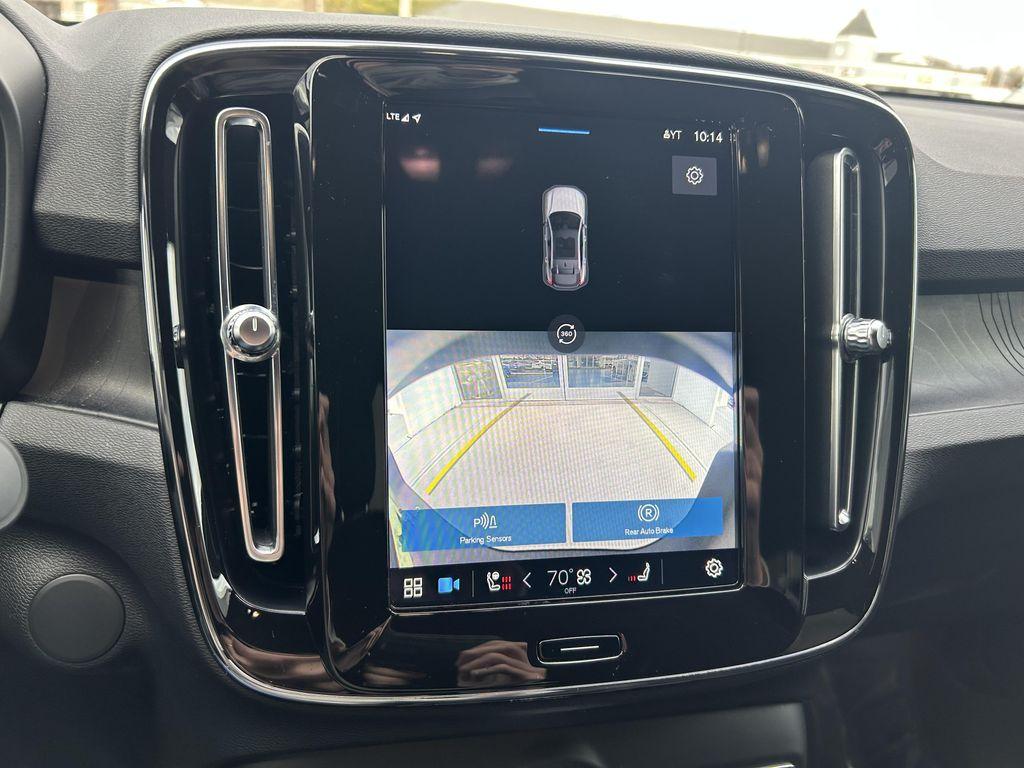 used 2023 Volvo C40 Recharge Pure Electric car, priced at $23,900