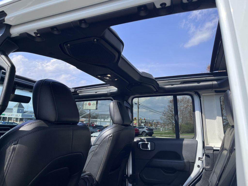 used 2021 Jeep Wrangler Unlimited car, priced at $26,900