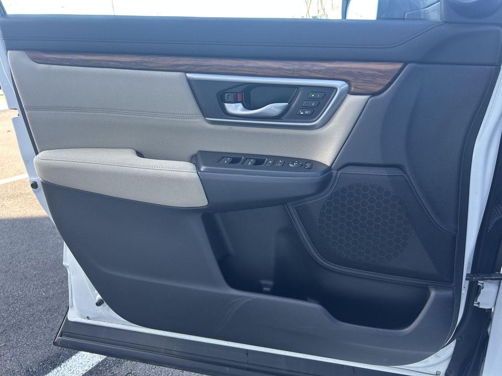 used 2021 Honda CR-V Hybrid car, priced at $22,900