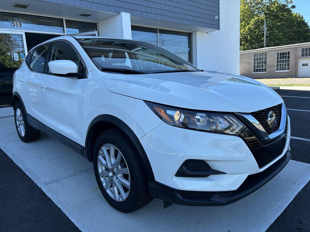 used 2020 Nissan Rogue Sport car, priced at $15,500
