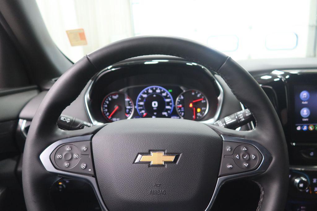 used 2023 Chevrolet Traverse car, priced at $34,568