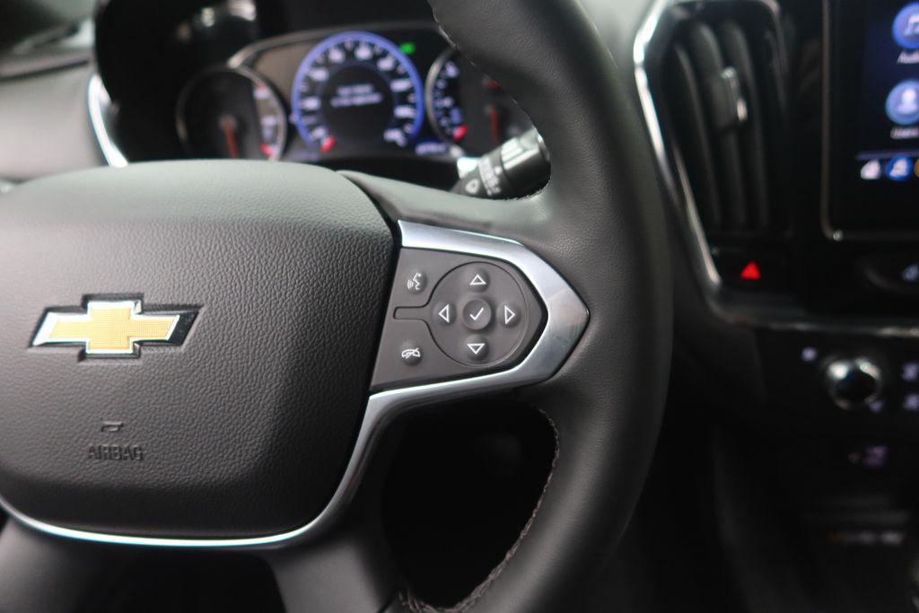 used 2023 Chevrolet Traverse car, priced at $34,568