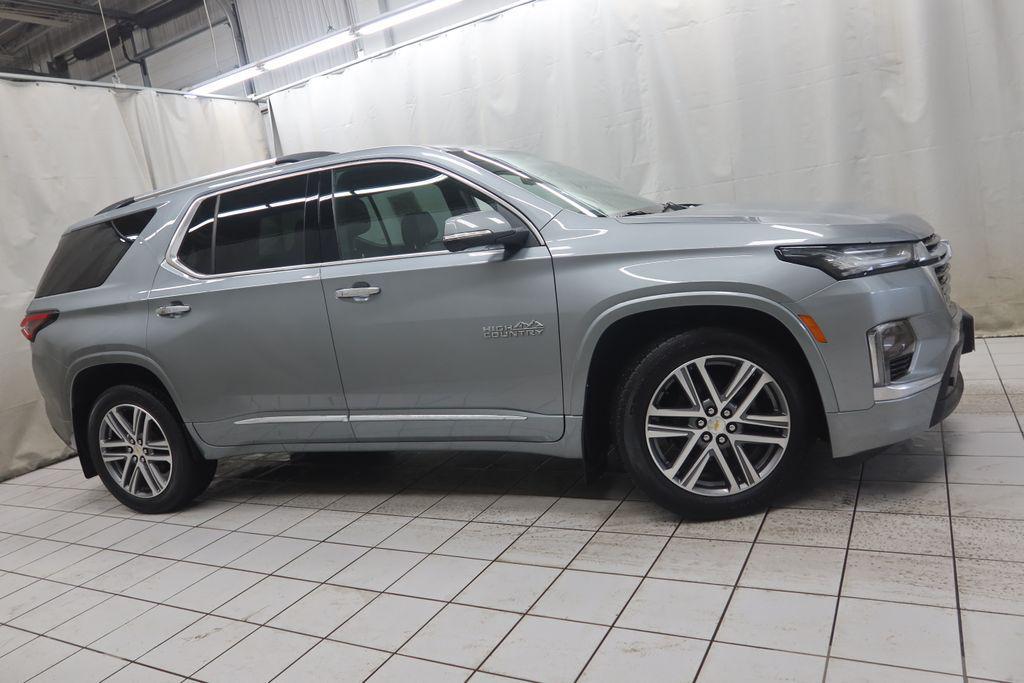 used 2023 Chevrolet Traverse car, priced at $34,568
