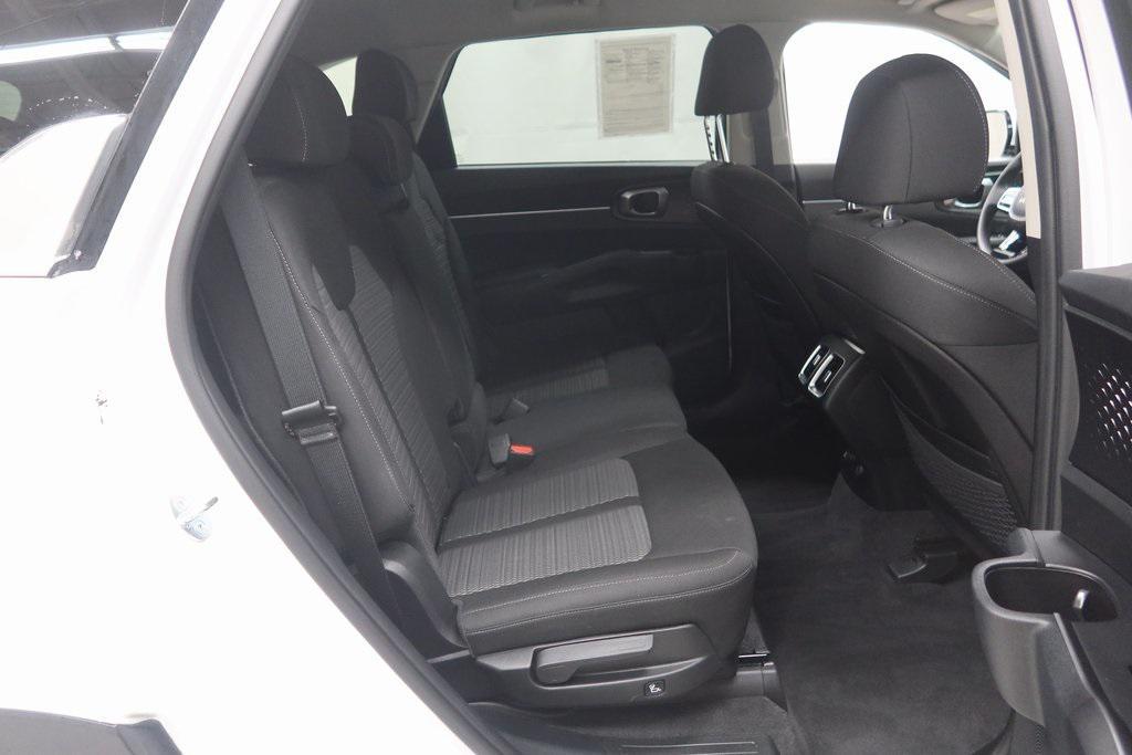 used 2023 Kia Sorento car, priced at $23,135
