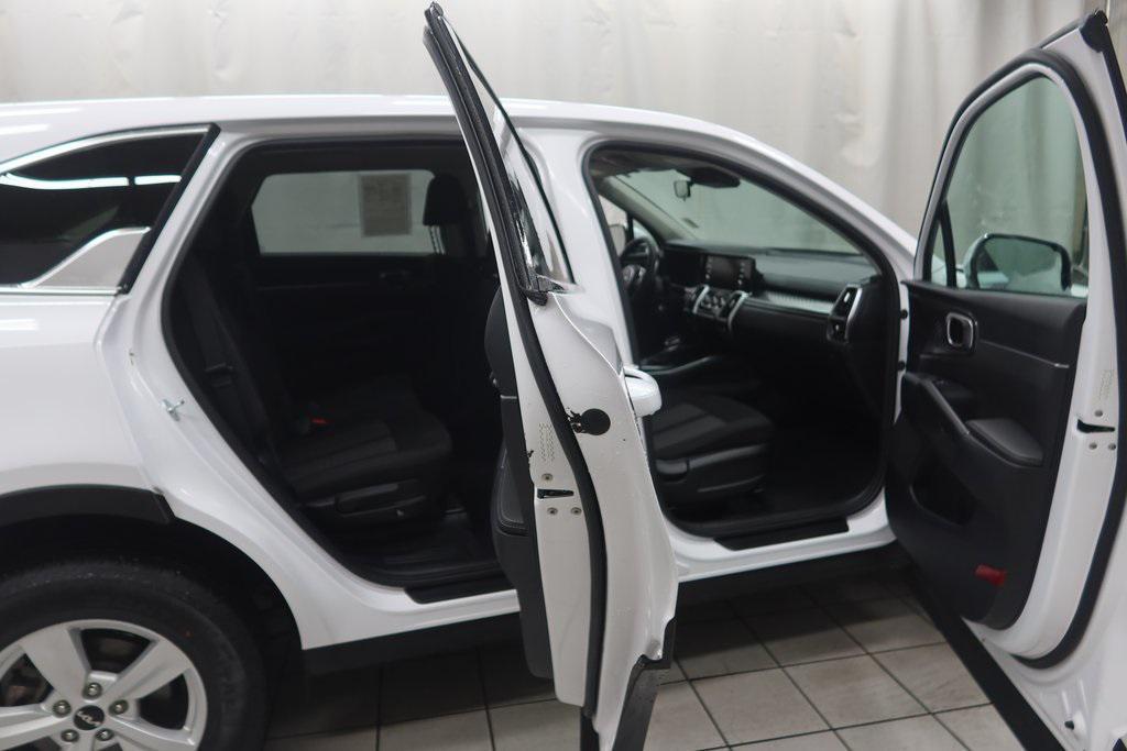 used 2023 Kia Sorento car, priced at $23,135