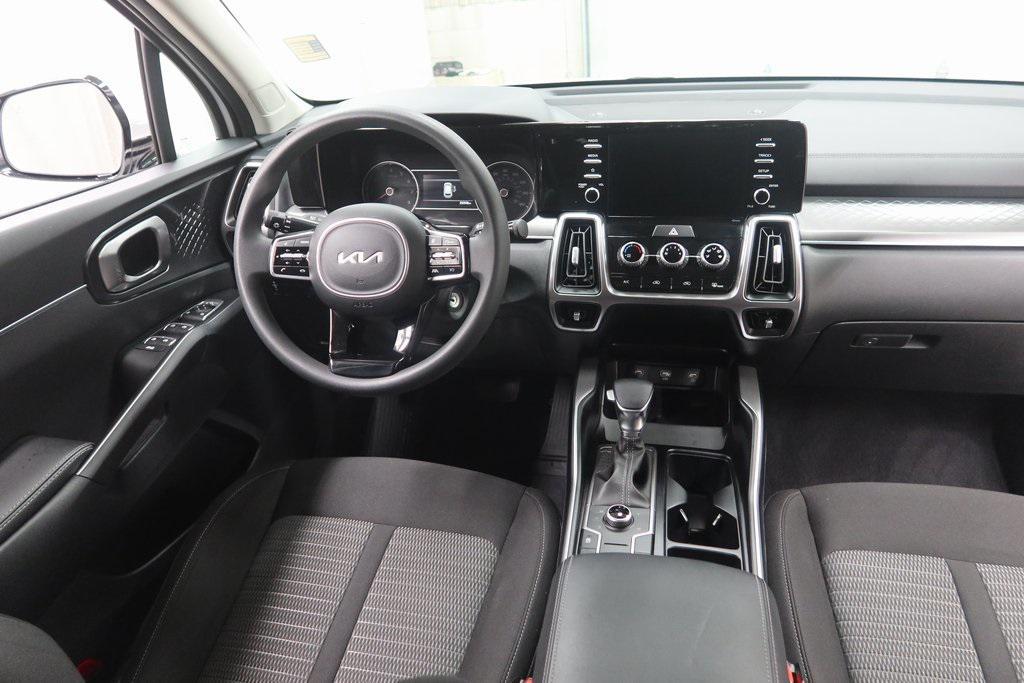 used 2023 Kia Sorento car, priced at $23,135