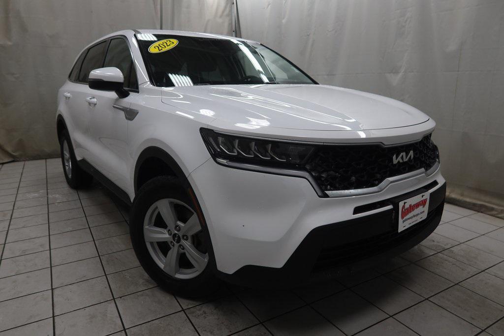 used 2023 Kia Sorento car, priced at $23,135