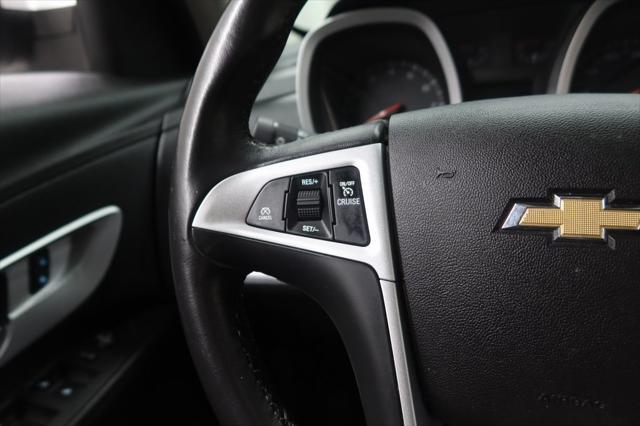 2017 Silver Ice Metallic Chevrolet Equinox