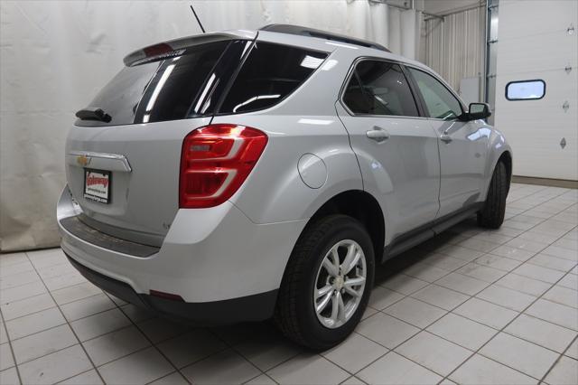 2017 Silver Ice Metallic Chevrolet Equinox