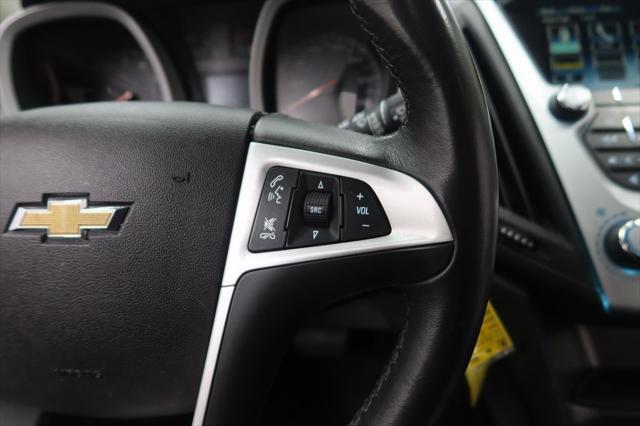 2017 Silver Ice Metallic Chevrolet Equinox