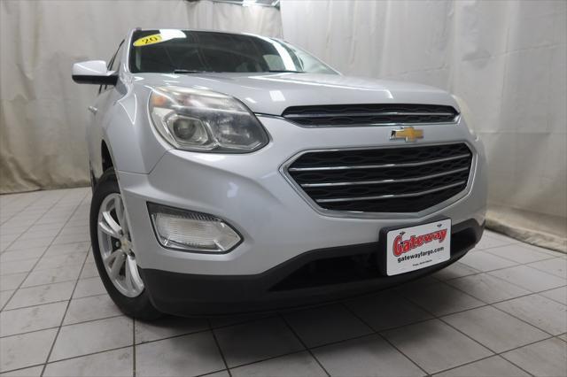 2017 Silver Ice Metallic Chevrolet Equinox