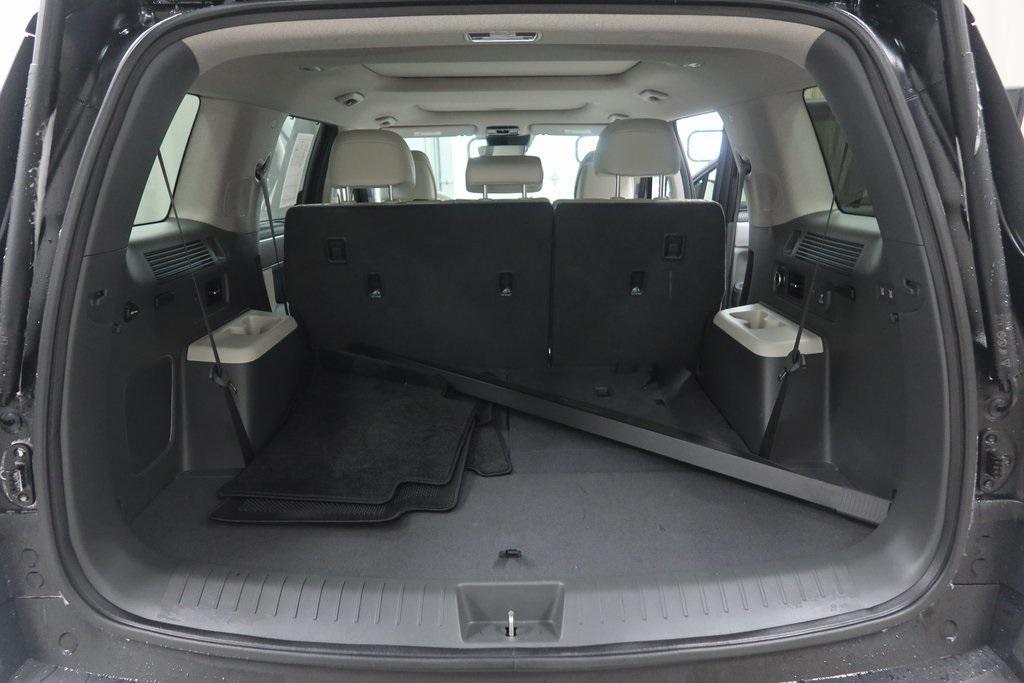 used 2024 Hyundai Santa Fe car, priced at $35,623