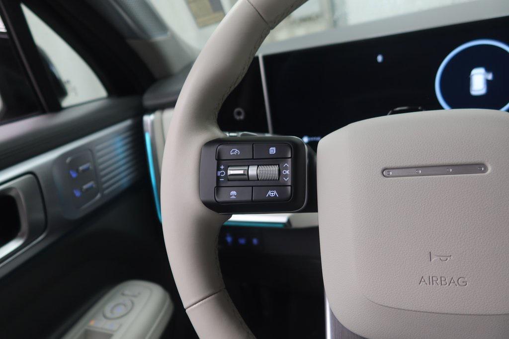 used 2024 Hyundai Santa Fe car, priced at $35,623