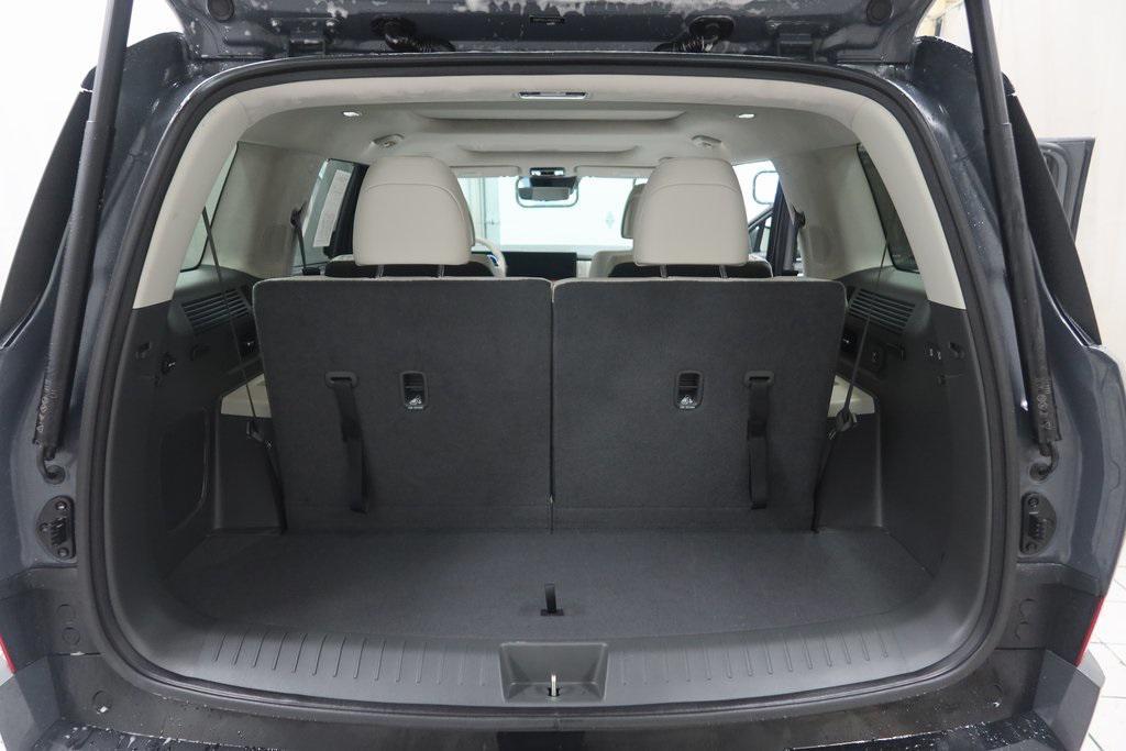 used 2024 Hyundai Santa Fe car, priced at $36,021