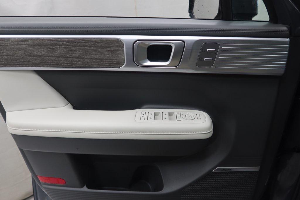 used 2024 Hyundai Santa Fe car, priced at $36,021