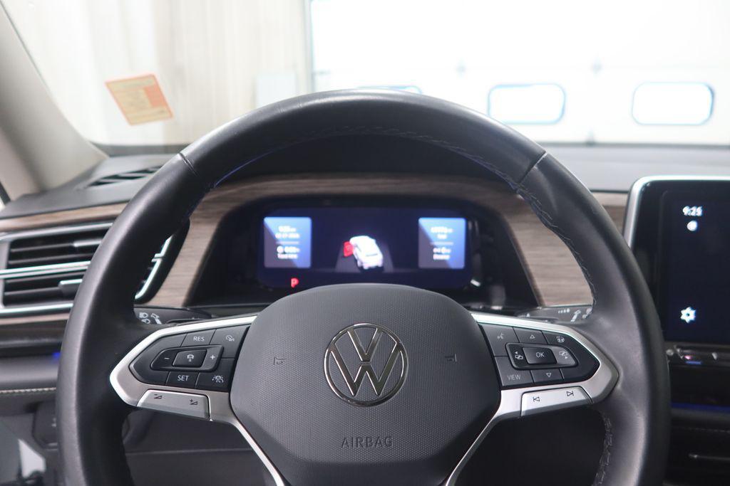 used 2024 Volkswagen Atlas car, priced at $37,860
