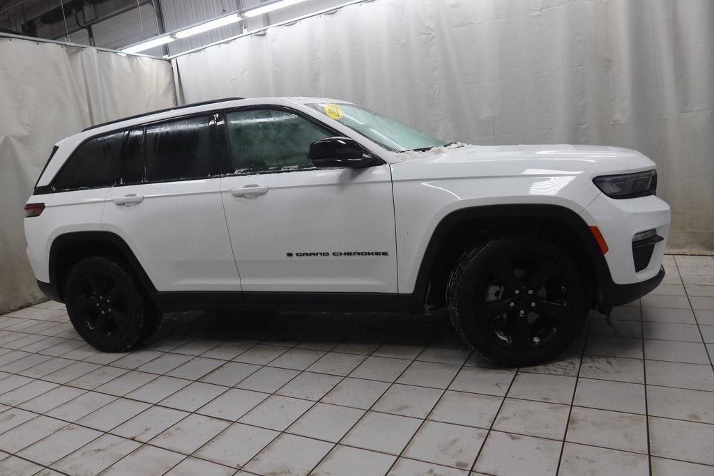 used 2023 Jeep Grand Cherokee car, priced at $31,144