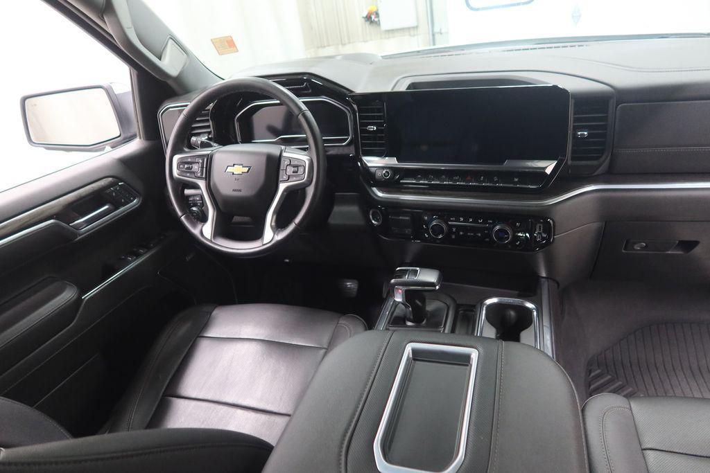 used 2022 Chevrolet Silverado 1500 car, priced at $38,840