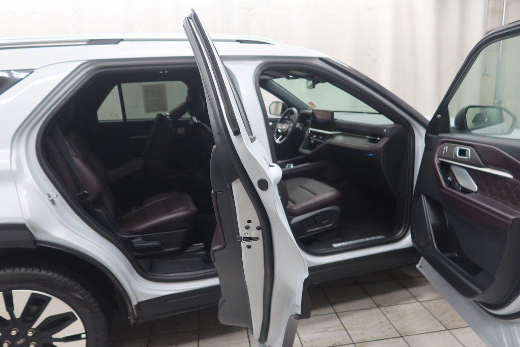 used 2025 Ford Explorer car, priced at $45,934