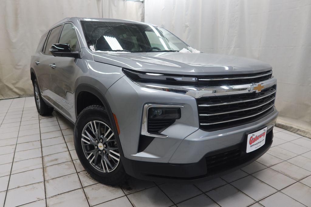 used 2024 Chevrolet Traverse car, priced at $36,315
