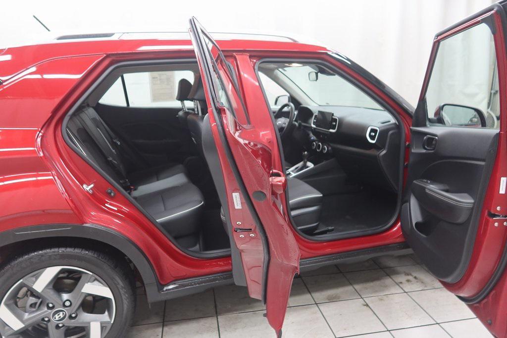 used 2025 Hyundai Venue car, priced at $21,056