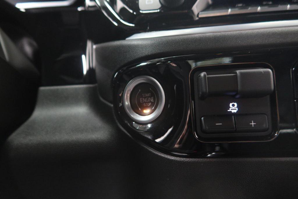 used 2022 Chevrolet Silverado 1500 car, priced at $40,403