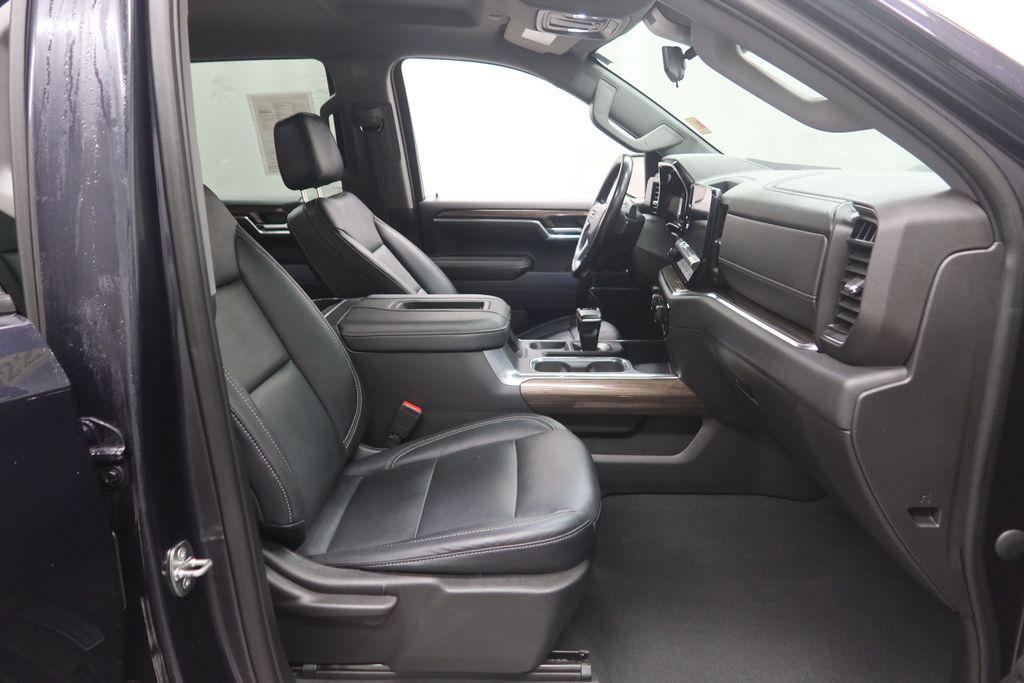 used 2022 Chevrolet Silverado 1500 car, priced at $43,242