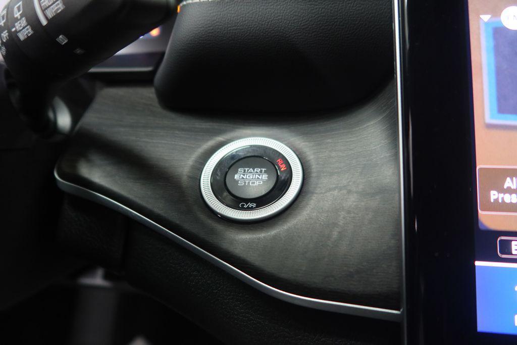 used 2024 Jeep Grand Cherokee car, priced at $30,761