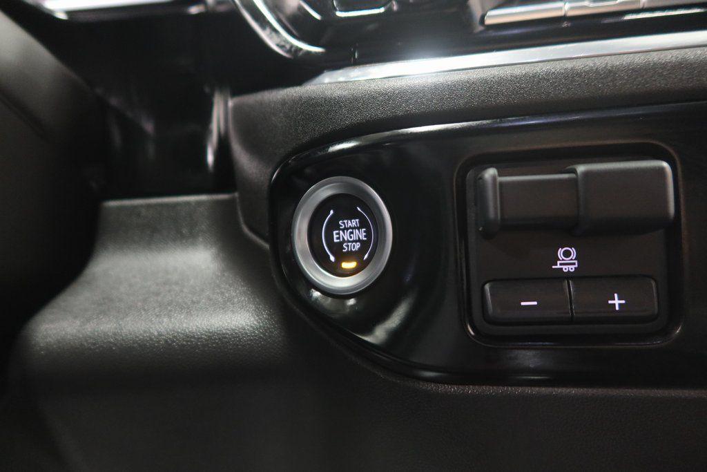 used 2025 GMC Sierra 1500 car, priced at $47,679