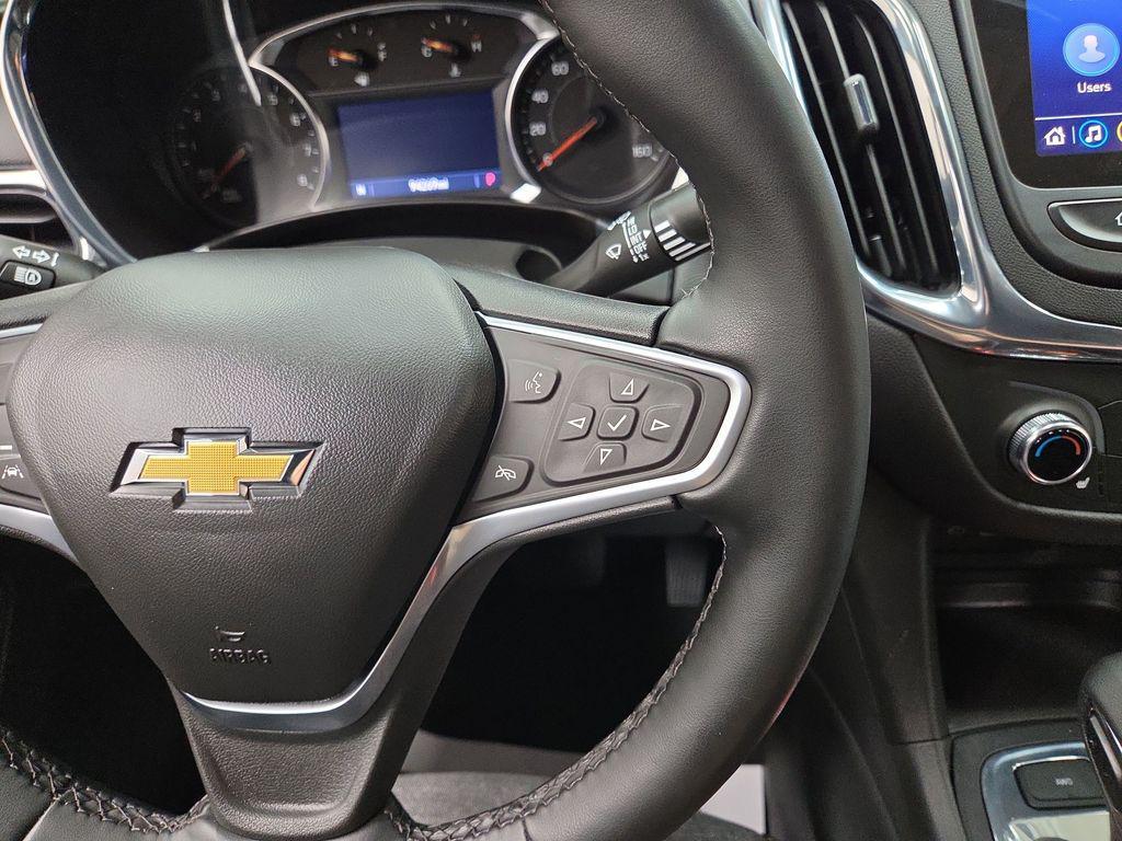 used 2023 Chevrolet Equinox car, priced at $17,700