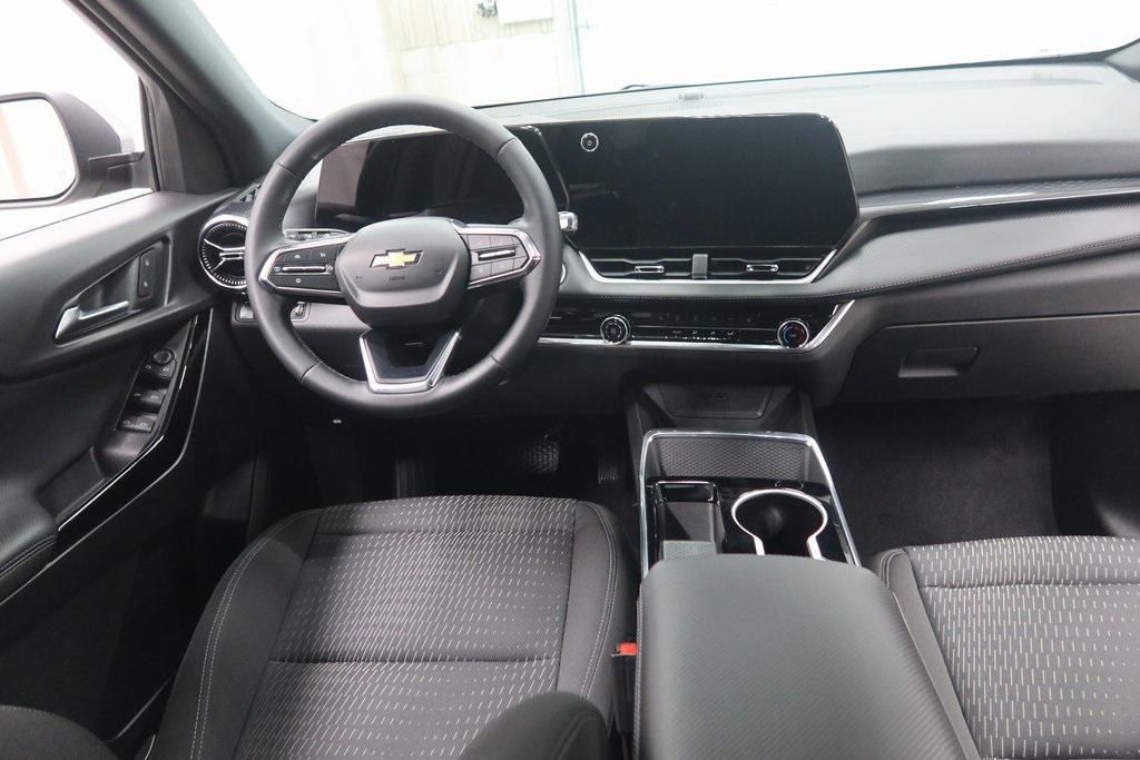 used 2025 Chevrolet Equinox car, priced at $26,941