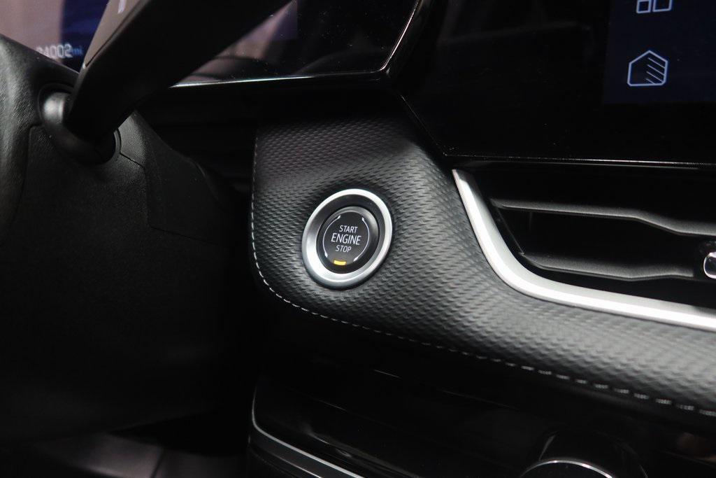 used 2025 Chevrolet Equinox car, priced at $26,941