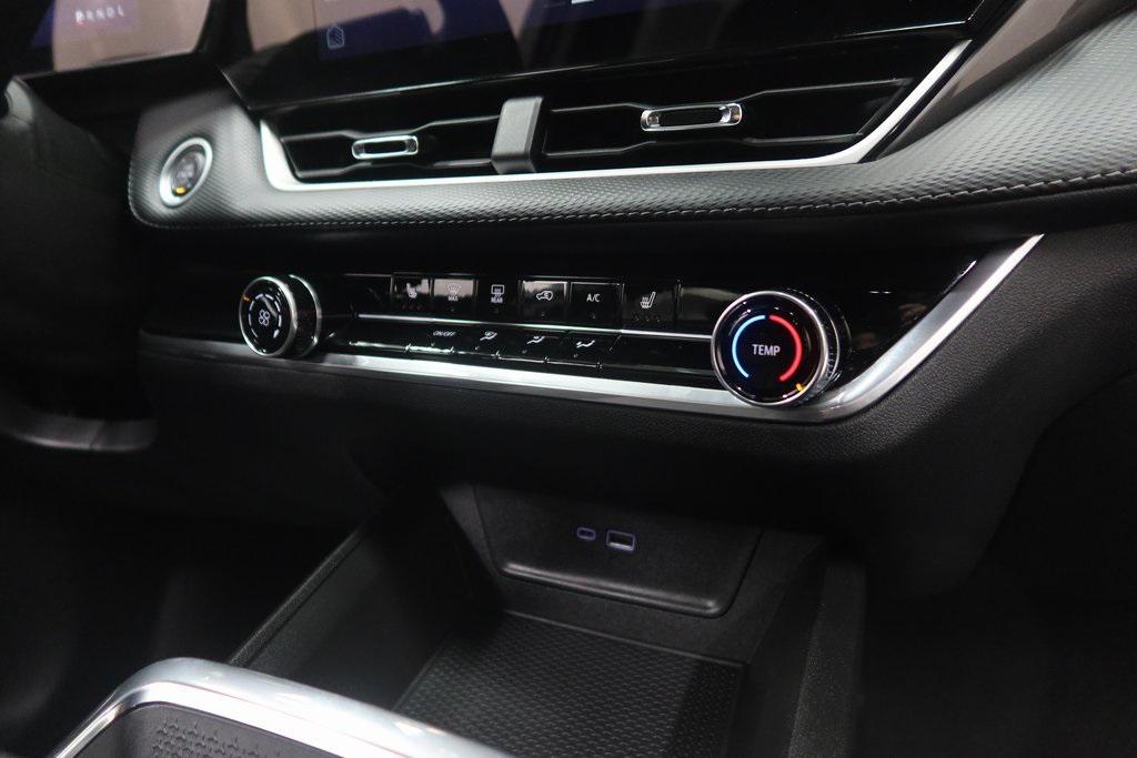 used 2025 Chevrolet Equinox car, priced at $26,941