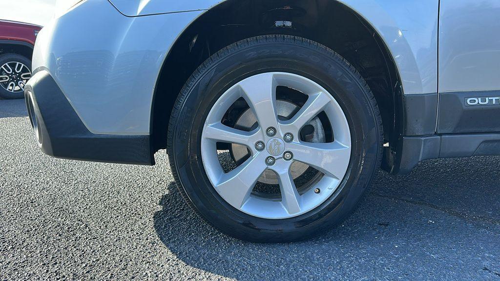 used 2013 Subaru Outback car, priced at $6,900
