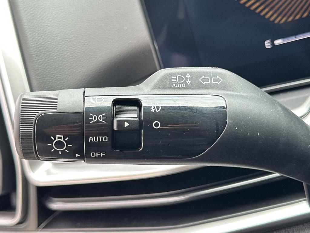 new 2026 Kia Sorento car, priced at $41,126