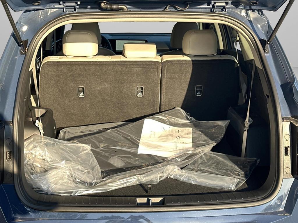 new 2025 Kia Sorento car, priced at $35,500