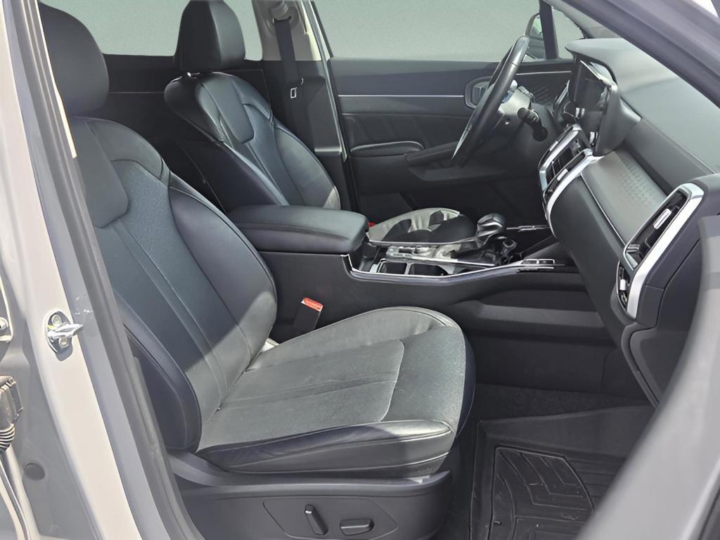 used 2022 Kia Sorento car, priced at $24,965